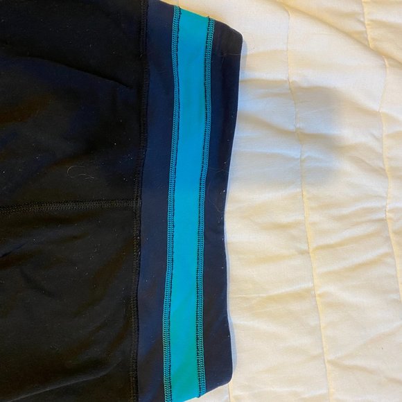 Lululemon athletica reversible black leggings - Picture 2 of 4